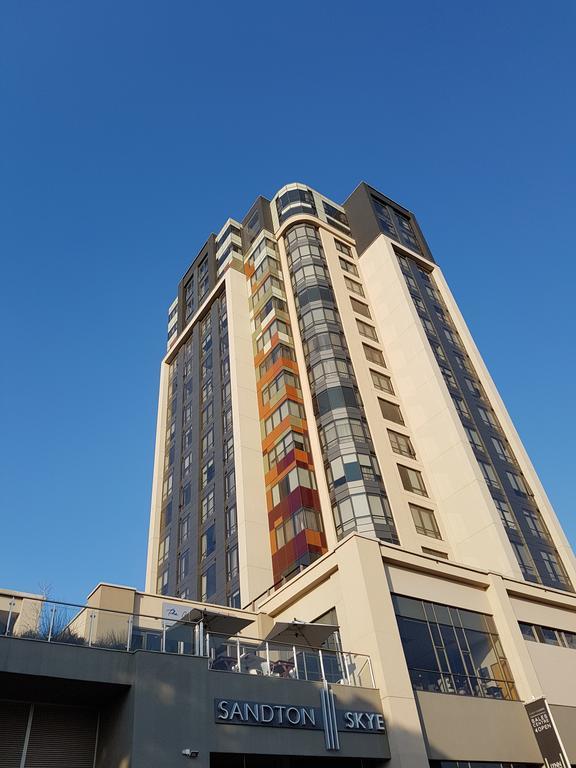 615 Sandton Skye Йоханнесбург Экстерьер фото