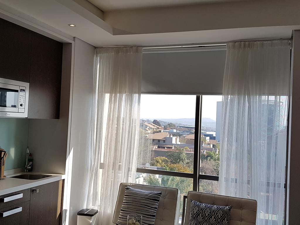 615 Sandton Skye Йоханнесбург Экстерьер фото