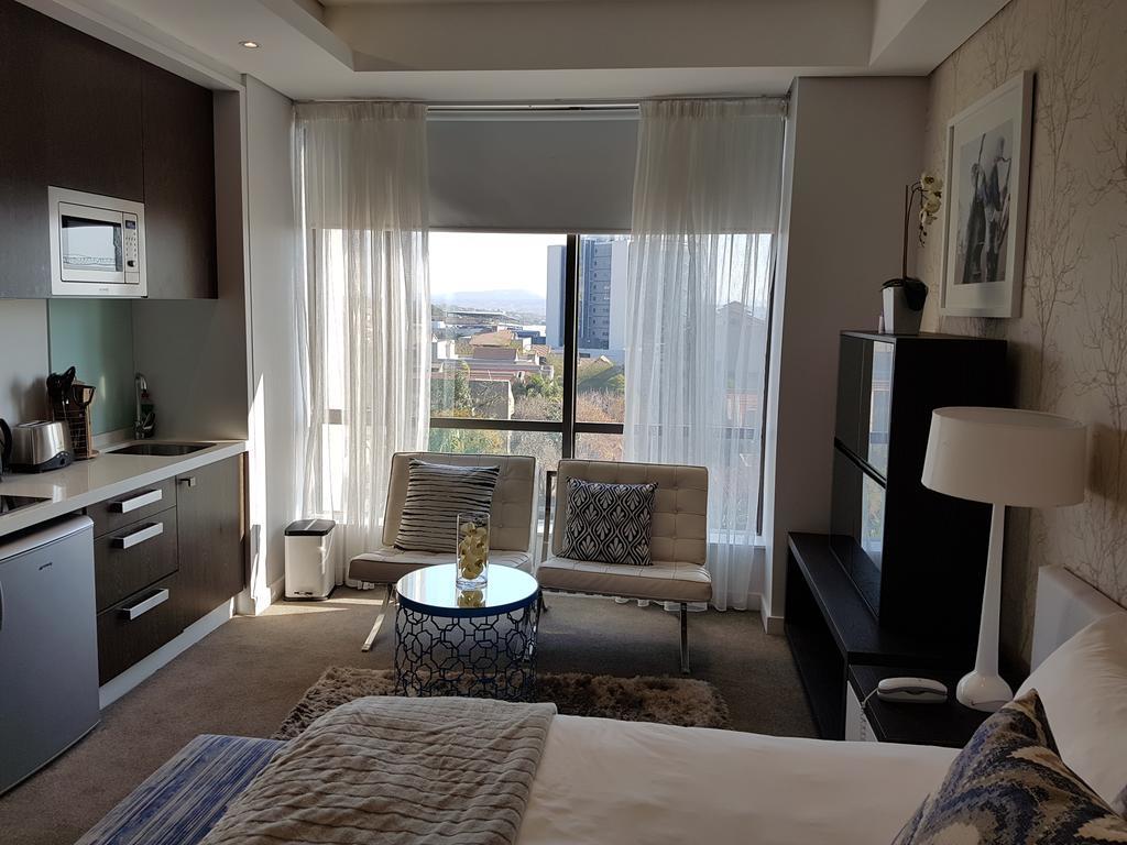 615 Sandton Skye Йоханнесбург Экстерьер фото