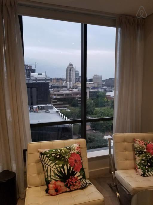 615 Sandton Skye Йоханнесбург Экстерьер фото