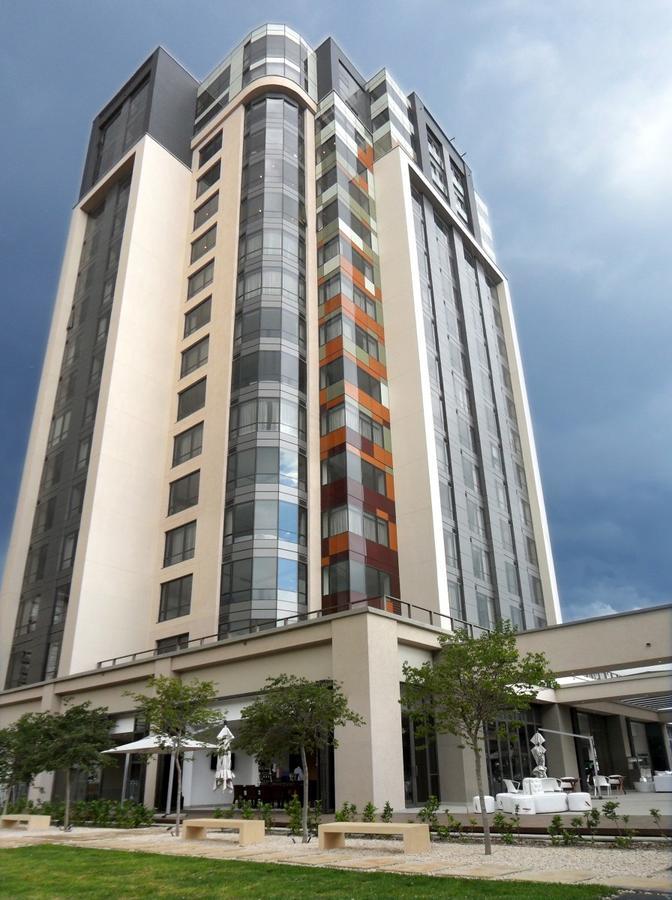 615 Sandton Skye Йоханнесбург Экстерьер фото